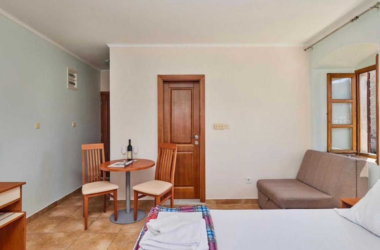 Apartments Barba Kotor Exterior foto